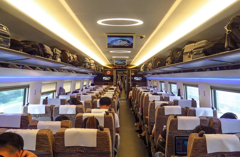 салон поезда